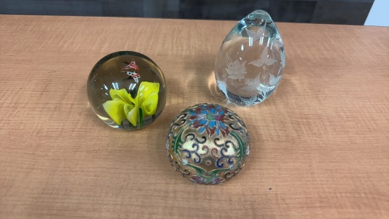 VTG GLASS & CLOISONNE NATURE PAPERWEIGHTS