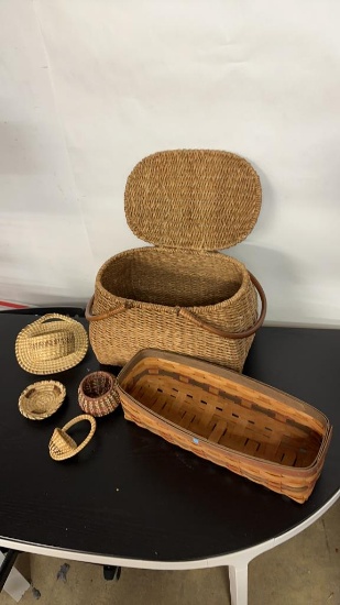 HANDWOVEN BASKETS