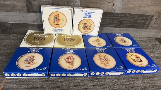 M.I. HUMMEL ANNUAL PLATES 1971 - 1980