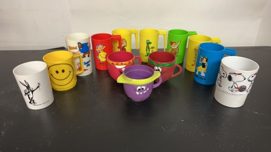 VTG PLASTIC CUPS: PILLSBURY FUNNY FACE, DISNEY +