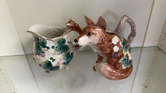 1990 FITZ & FLOYD REYNARD FOX WILD BERRY PITCHERS