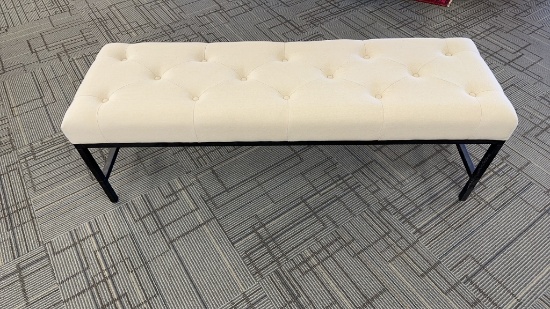 TUFFTED BED BENCH