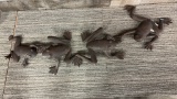 IRON HANGING FROGS ART DECOR