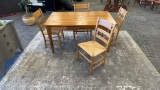 ETHAN ALLEN FARMHOUSE PINE DESK WITH CHAIRS