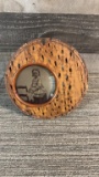 VTG ROUND CACTUS WOOD PHOTO FRAME