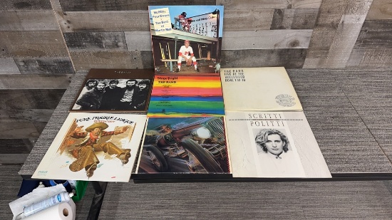 VINYL RECORDS: FOLK & COUNTRY