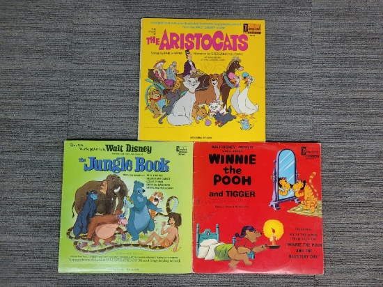 VINYL RECORDS: WALT DISNEY PRESENTS