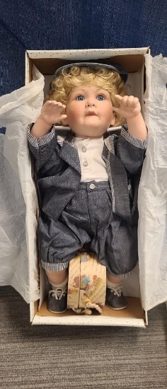 DOLL
