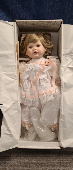 DOLL
