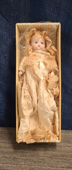 DOLL