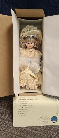 DOLL