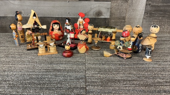 WOODEN JAPANESE DOLLS AND DECOR