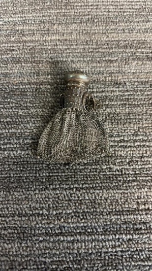 ANTIQUE STERLING SILVER EXPANDABLE COIN PURSE 53G