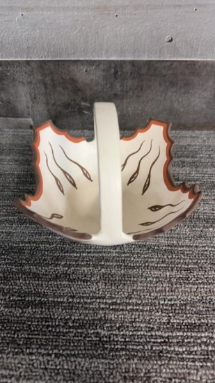 NATIVE AMERICAN ZUNI POTTERY BASKET