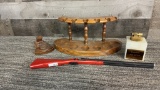 TOBBACO PIPE STAND AND LIGHTERS