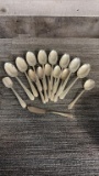 KINGS PLATE SILVERWARE SET.
