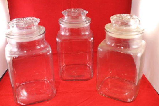 Tobacco Jar Lot 01