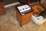 Small Rolling Pedicure Side Cabinets 15 