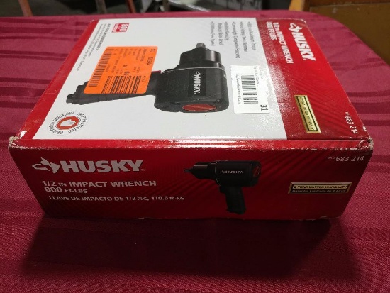 Husky 1/2" 800 FT-LBS Impact Wrench