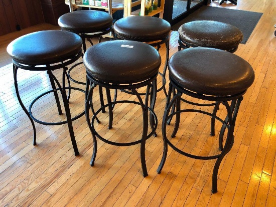 Lot of 6 Bar Stools