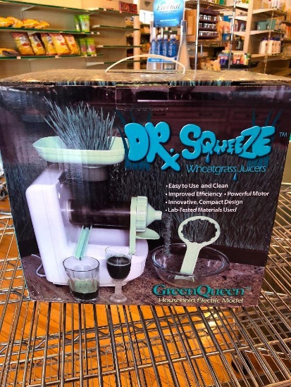 NIB Dr. Squeez Wheatgrass Juicer w/ Complete Juicer, Wrench/Tamer, Measuring Cup