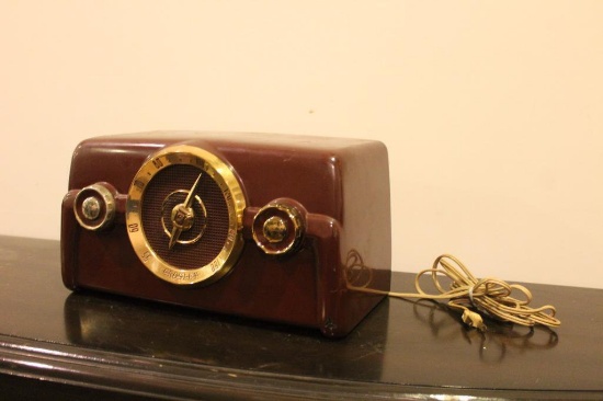 Crosley Dashboard Radio, Model 10-138