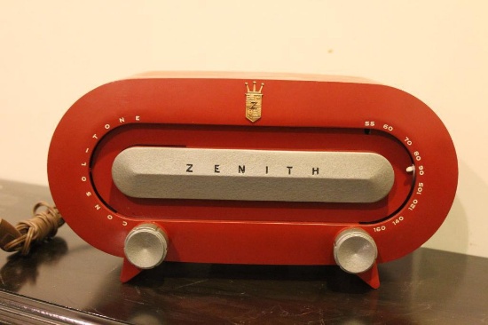 Vintage Zenith Consol-Tone Radio, VG Condition