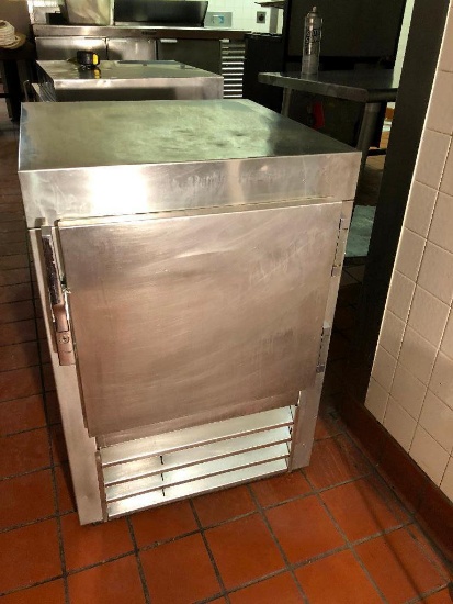 Nor-Lake Model: F4CSS Stainless Steel Commercial Worktop Freezer