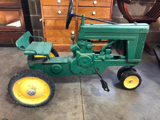 John Deere Large 60 Pedal Tractor w/ Correct Star Wheels, Front Wheels & Steering Wheel Replacement