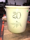 20 Gallon 4 Leaf Stoneware Crock