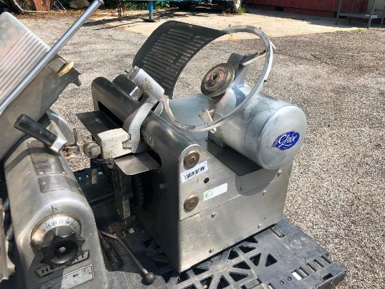 Globe Model: 2750 Commercial Meat Slicer, SN: 751024, Mfg. 9/95, 115v, 1ph, 1/2HP