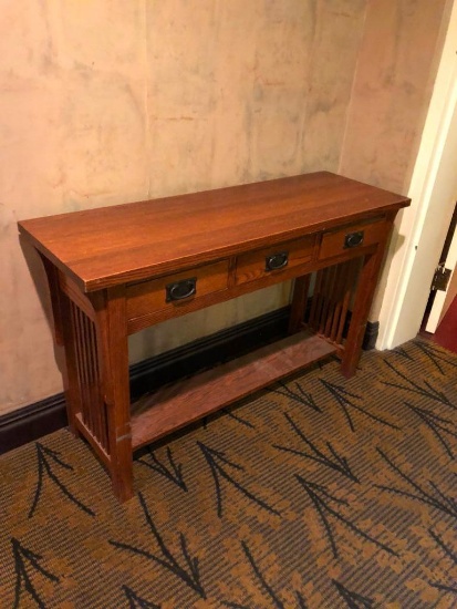 A Laun Mission Lodge Style Sofa Table 48 W X 16 D 30