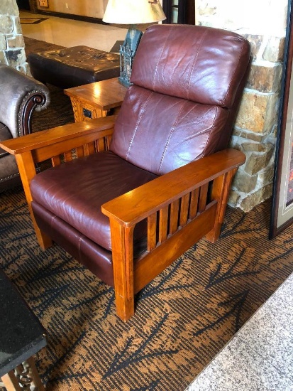 Mission Lodge Style Chair, Reclines