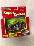 Mighty Motors Indian Chief Super Cycles 1:18 Die Cast Replica