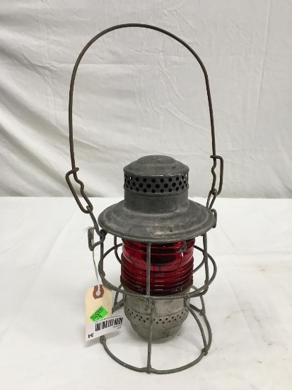 N.P Railway Globe - No burner Railroad Lantern