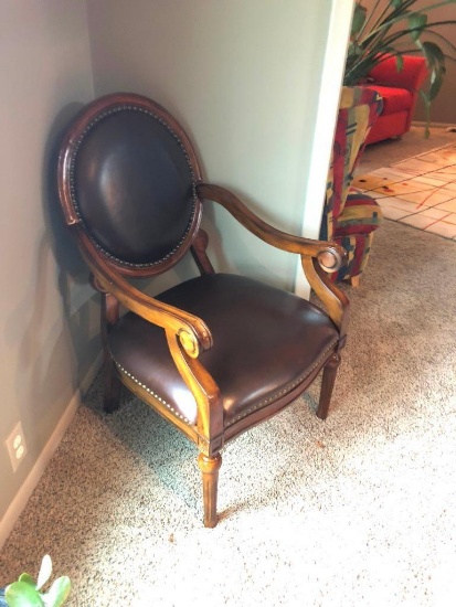 Lot of 2 Chairs