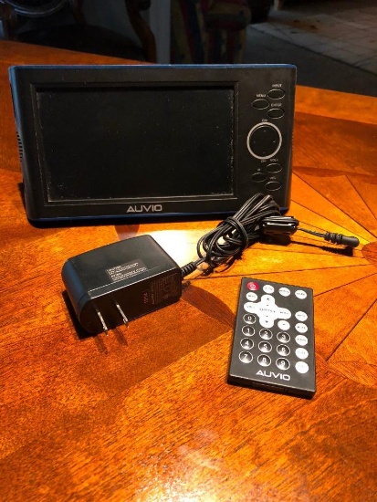 Auvio 7" Portable TV Model ATSC-NTSC TV w/ Remote