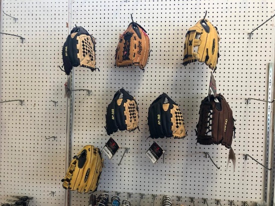 Lot of 6 Youth Fielder's Gloves