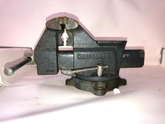 CRAFTSMAN, Model 51871, 5 1/2” Steel Vise.  Made in the U.S.A.  Has a swivel base and  6” jaw travel