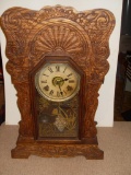 Sessions 8 Day Oak Shelf Kitchen Clock, 1/2 hr Strike w/ Key, All Orig, See pics for more detail.