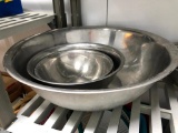 Vollrath Stainless Steel Mixing Bowls, Lot of 3, 3qt, 5qt, 20qt