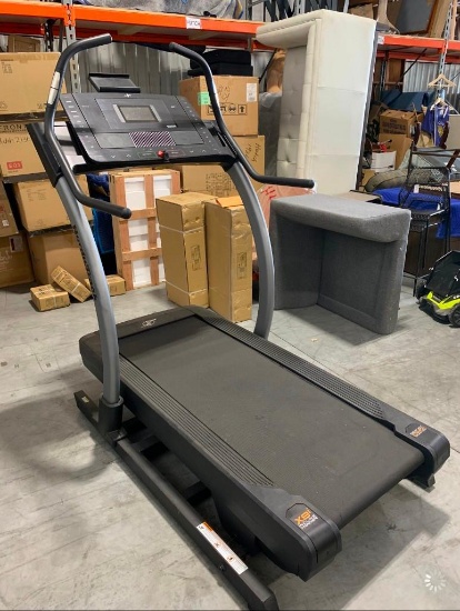 NORDICTRACK INCLINE TRAINER X9I TREADMILL (Retail Price: $1,999)