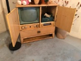 Vintage 1960's Philco TV, Stereo and Turntable Combo