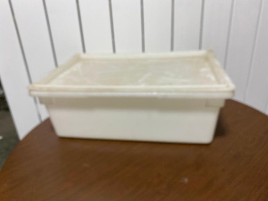 Large Food Container w/ Lid, See Note Regarding Pickup Below