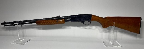 Remington Fieldmaster Model 572 Cal .22 Rifle, SN: A1452325 S,L,LR Pump