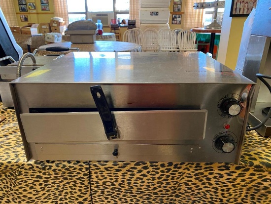 WISCO Pizza Oven, Model: 560-D