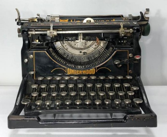 Vintage Underwood Typewriter