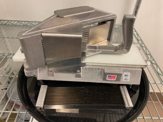 NEMCO Tomato Slicer, Like New w/ Extra Blade