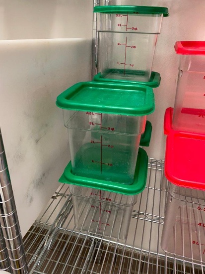 Lot of 5 - Four Quart Food Containers w/ Lids