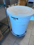 Brute by Rubbermaid Flour Bin on Dolly